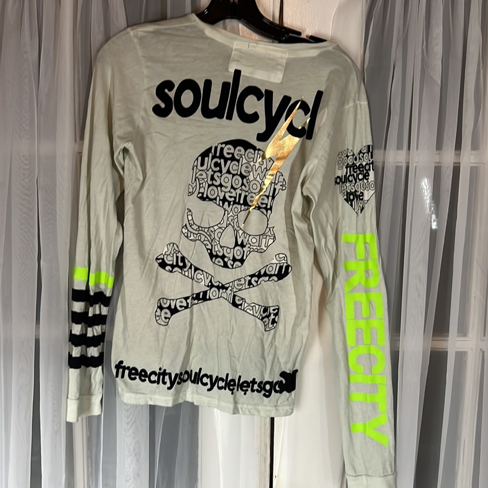 Freecity x SoulCycle Women’s Small Long Sleeve Skull Graphic Tee mint G Green - Picture 3 of 10